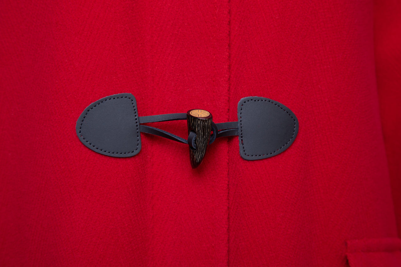 Langes Elysian Classic Luxus-Fischgrätmuster für Damen mit Hornknebeln - Rot